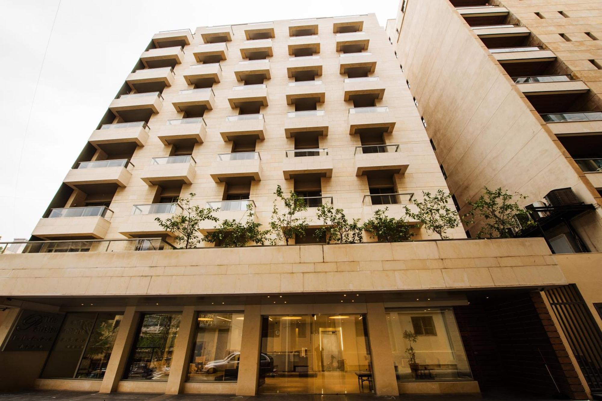 The Parisian Hotel Beirut Exterior foto