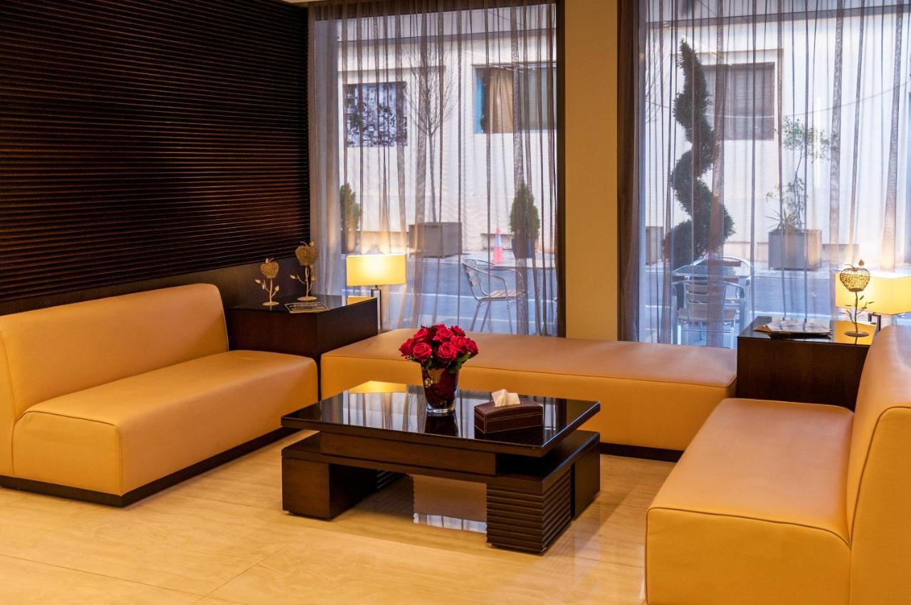The Parisian Hotel Beirut Exterior foto